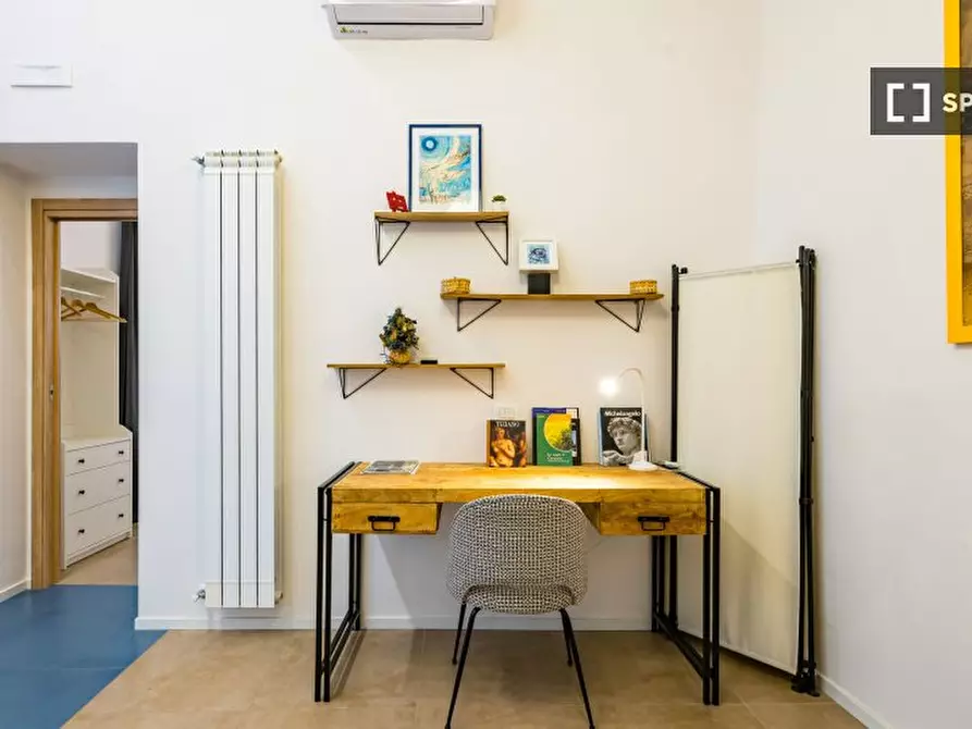 Immagine 14 di Appartamento in affitto  in Via Antonio Villari a Napoli