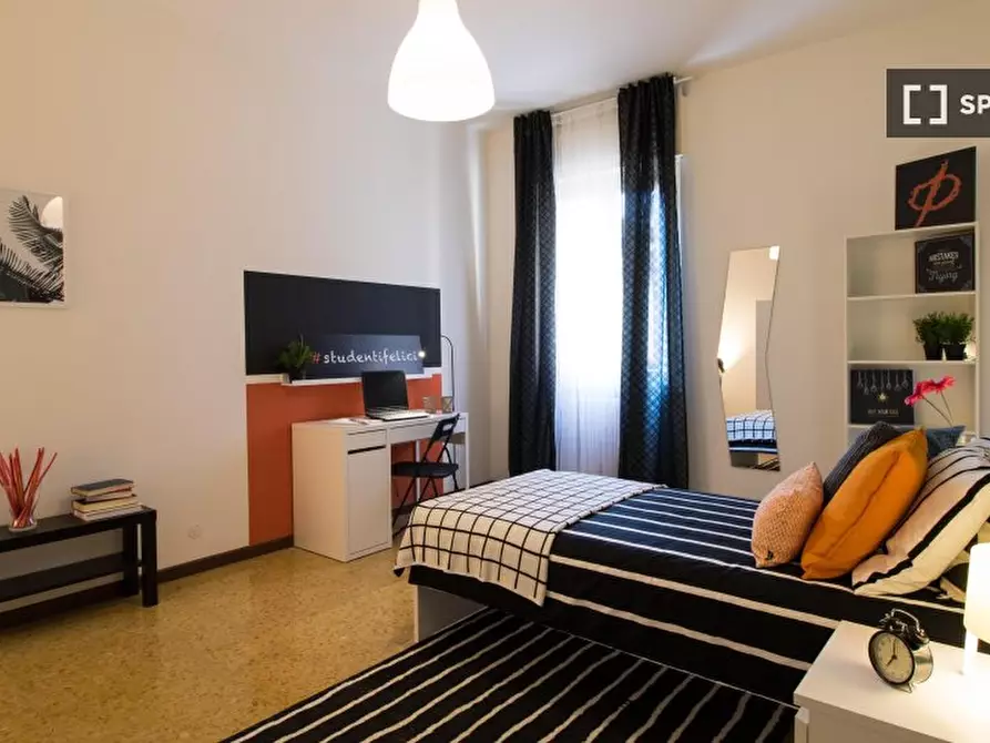 Immagine 3 di Camera condivisa in affitto  in Pasubio/C a Brescia