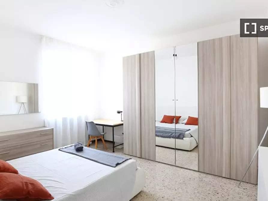 Immagine 1 di Camera condivisa in affitto  in Via Lodovico Pavoni a Milano