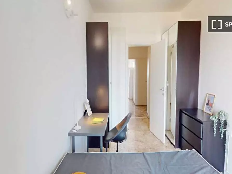 Immagine 3 di Camera condivisa in affitto  in Viale Molise a Milano