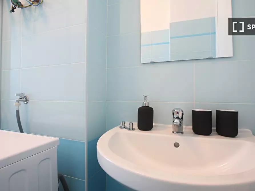 Immagine 17 di Camera condivisa in affitto  in Via Carlo Marx a Milano