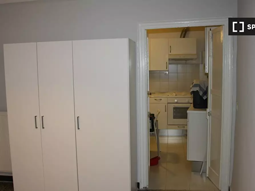 Immagine 2 di Camera condivisa in affitto  in Via di Prè a Genova