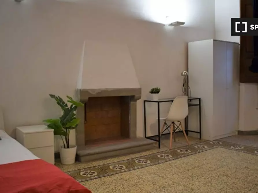 Immagine 2 di Camera condivisa in affitto  in Borgo Ognissanti a Firenze