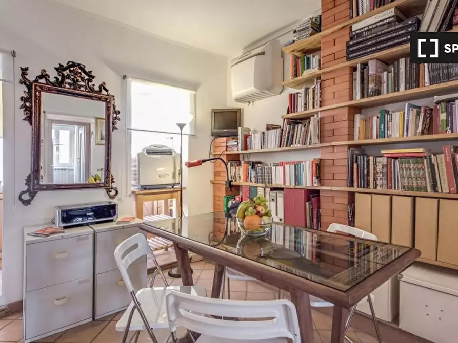 Immagine 18 di Appartamento in affitto  in Via Frangipane a Roma