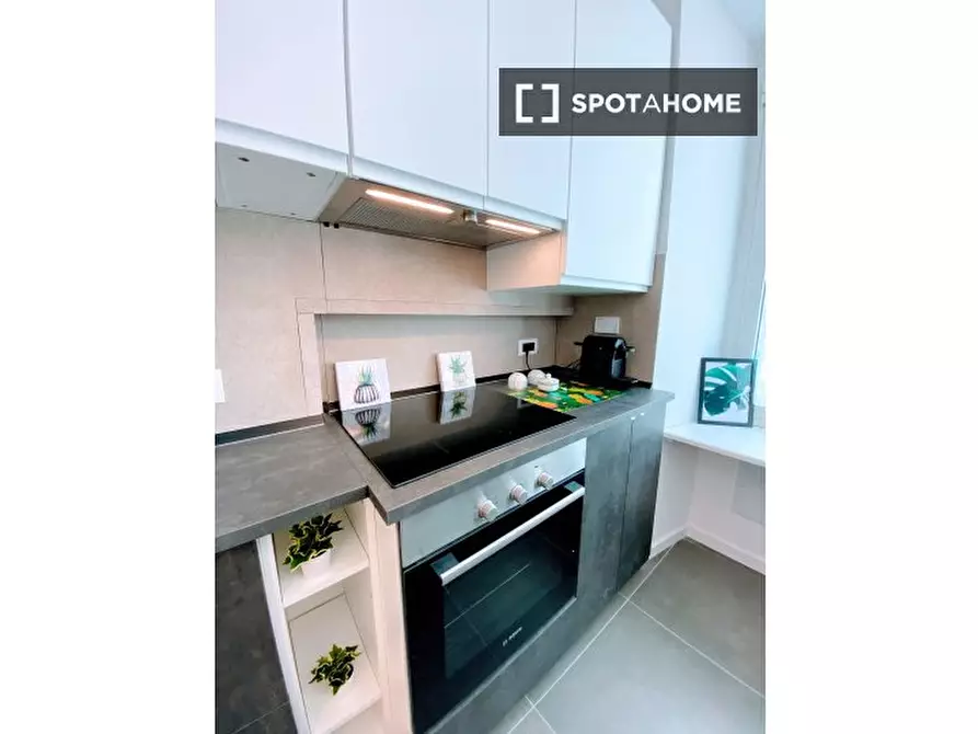 Immagine 7 di Appartamento in affitto  in Via dei Campani a Roma