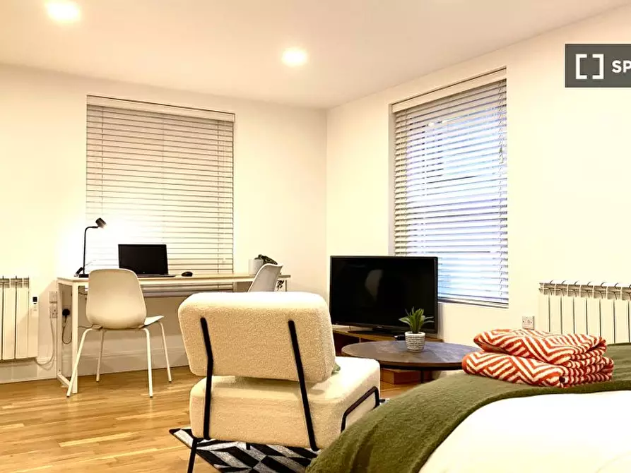 Immagine 7 di Ufficio in affitto  in Fleet St a 