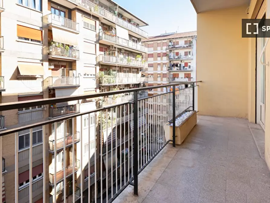 Immagine 7 di Appartamento in affitto  in Via Ampio Flaviano a Roma