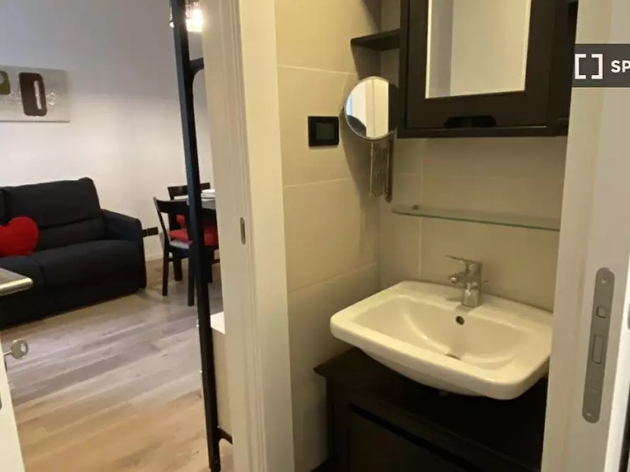 Immagine 19 di Appartamento in affitto  in Via Altaguardia a Milano