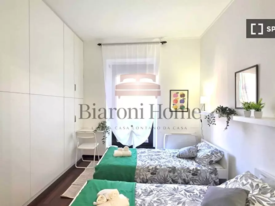 Immagine 2 di Camera condivisa in affitto  in Via Terraggio a Milano