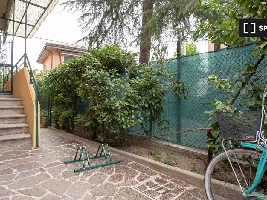 Immagine 13 di Camera condivisa in affitto  in Via Pompeo Vizzani a Bologna