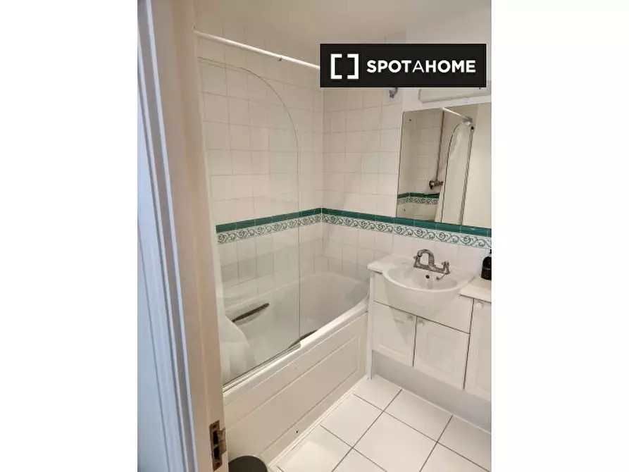 Immagine 7 di Appartamento in affitto  in Royal Westminster Lodge a 