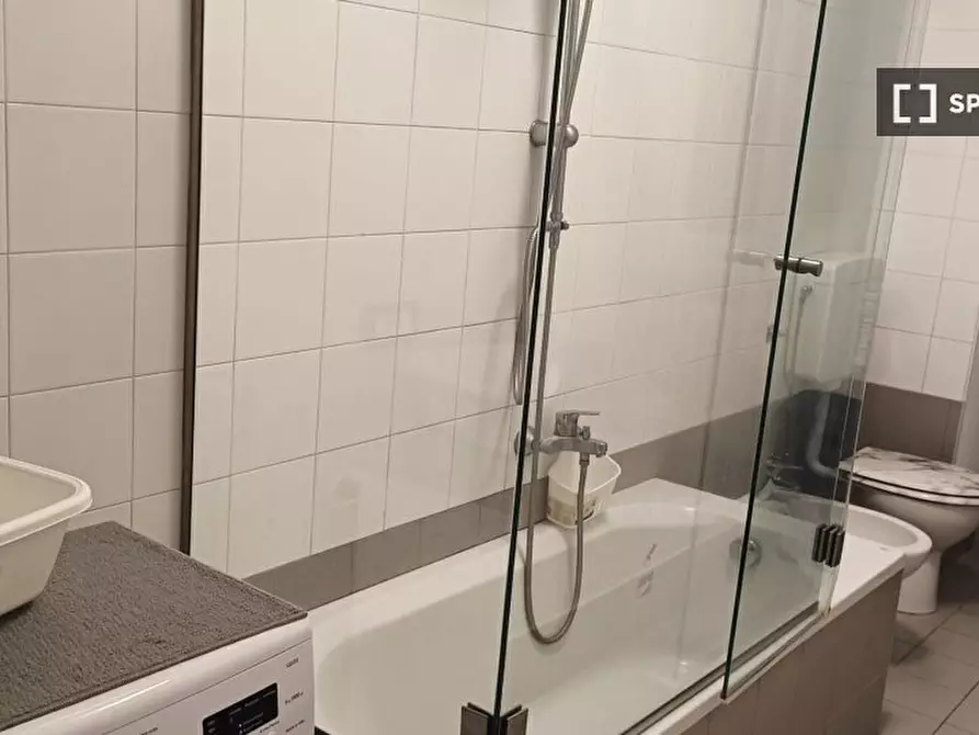 Immagine 10 di Camera condivisa in affitto  in Corso Svizzera a Torino