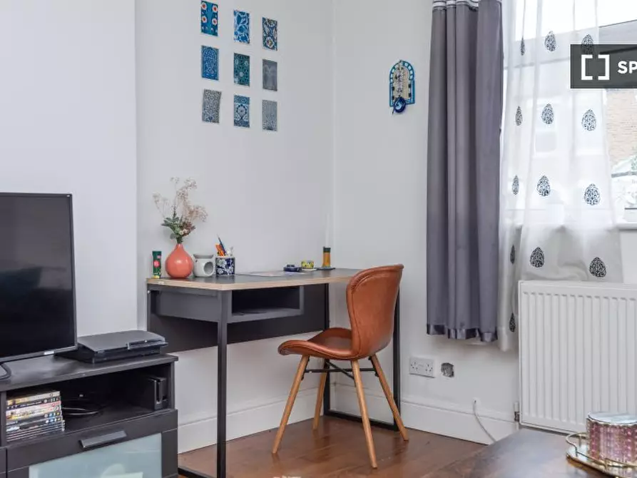 Immagine 5 di Appartamento in affitto  in Sydney Road a Tottenham