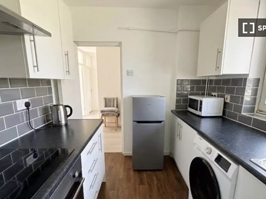 Immagine 9 di Camera condivisa in affitto  in Deeley Road a Lambeth