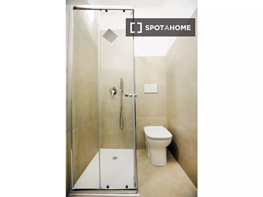 Immagine 14 di Camera condivisa in affitto  in Via Carlo Marx a Milano