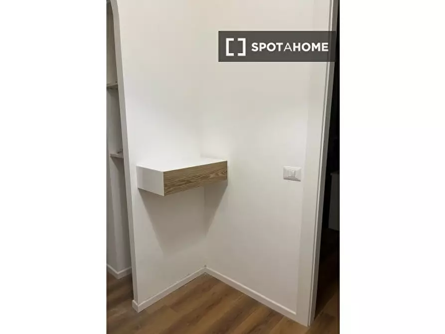 Immagine 2 di Camera condivisa in affitto  in Via Francesco Cilea a Milano