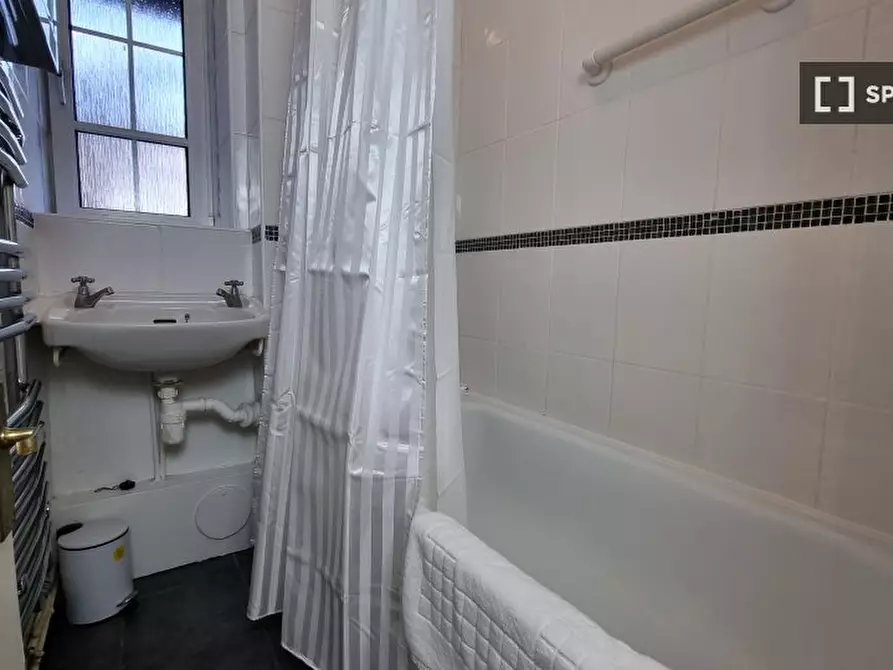 Immagine 8 di Appartamento in affitto  in Welland St a Greenwich