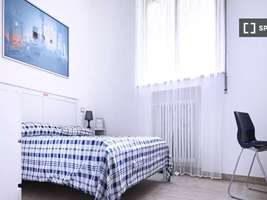 Immagine 2 di Camera condivisa in affitto  in Via Ippodromo a Milano