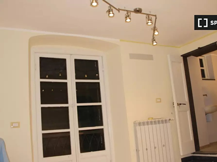 Immagine 18 di Camera condivisa in affitto  in Piazza del Campo a Genova