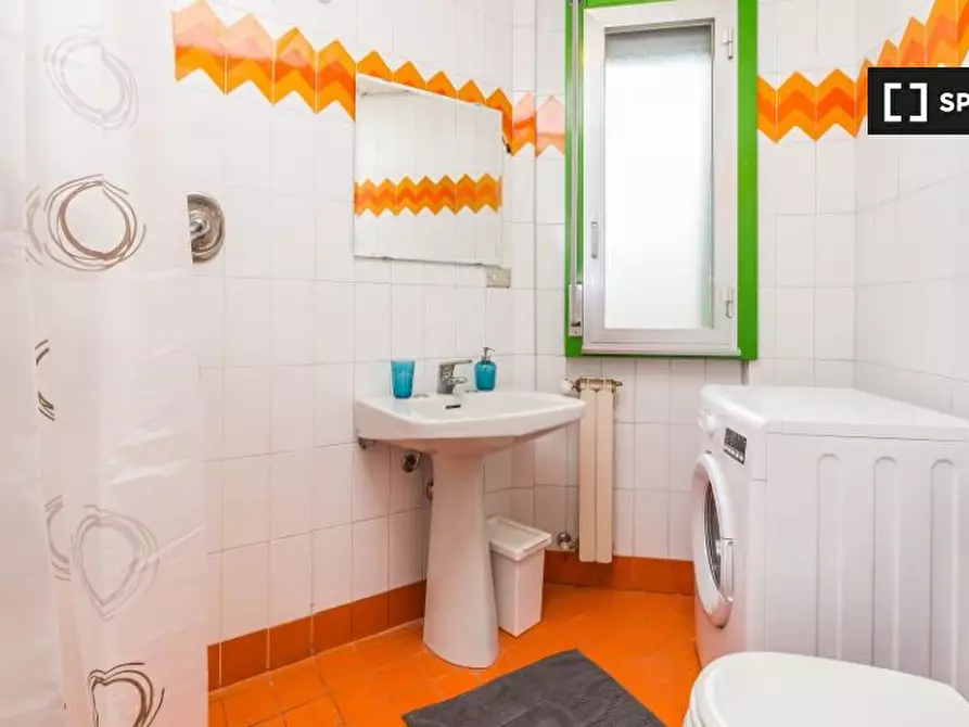 Immagine 15 di Camera condivisa in affitto  in Via del Ponte All'Asse a Firenze