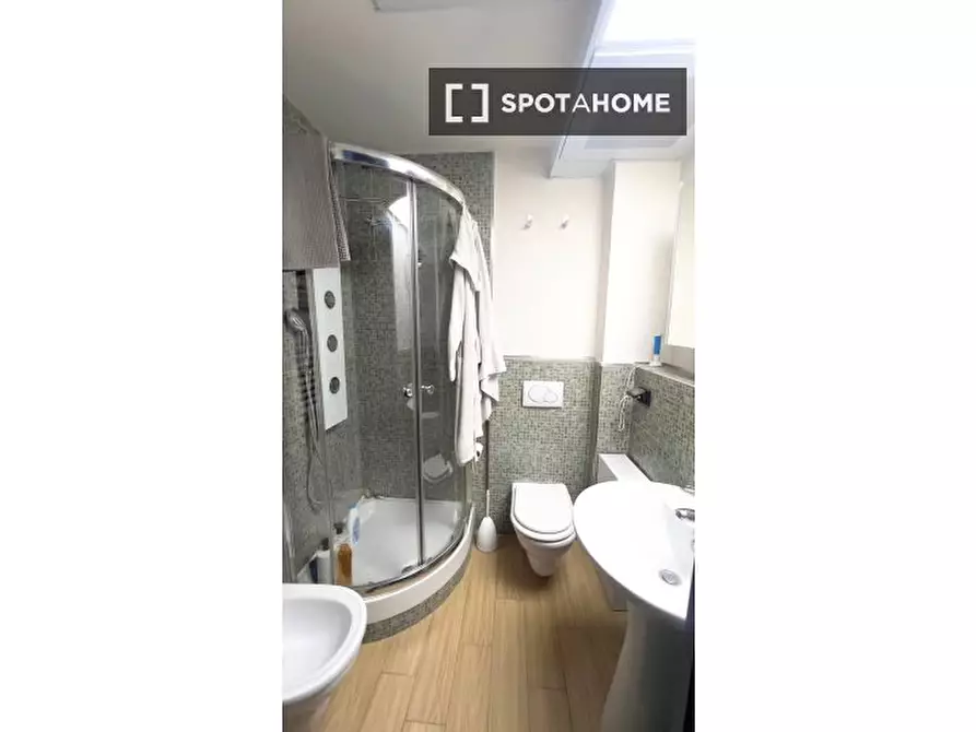 Immagine 14 di Appartamento in affitto  in Via dei Savorelli a Roma