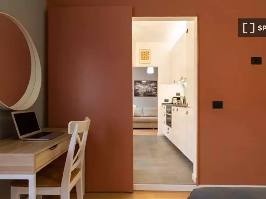 Immagine 10 di Appartamento in affitto  in Via Lario a Milano