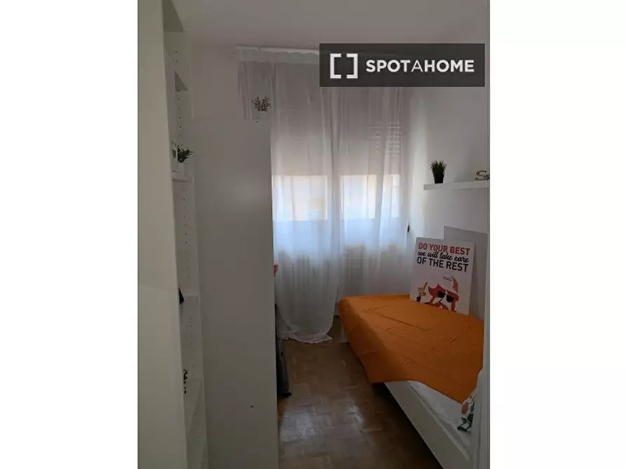 Immagine 2 di Camera condivisa in affitto  in Fratelli Perini a Trento