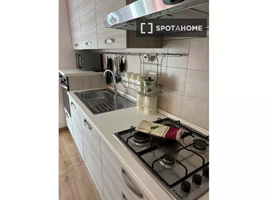 Immagine 17 di Appartamento in affitto  in Vicolo del Monte delle Capre a Roma
