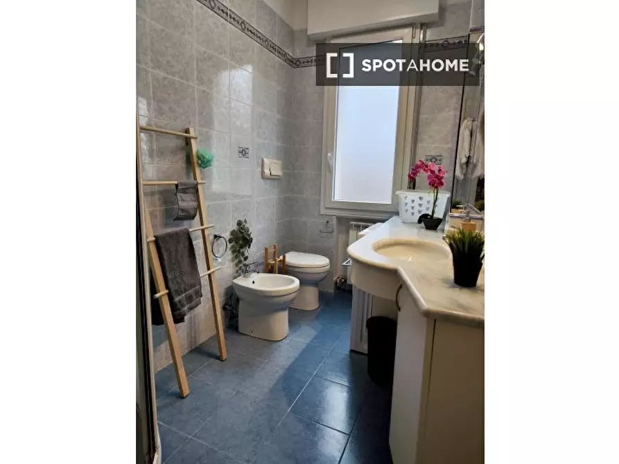 Immagine 8 di Camera condivisa in affitto  in Bellaria a Bologna