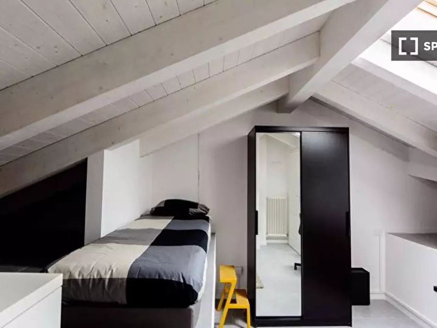 Immagine 13 di Camera condivisa in affitto  in Via Oreste Regnoli a Bologna