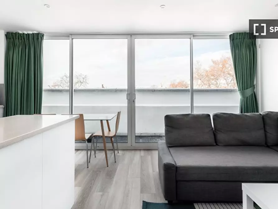 Immagine 8 di Appartamento in affitto  in Bell House, 17-19 Nevern Pl, Kensington, London SW5 9NR, UK a Kensington