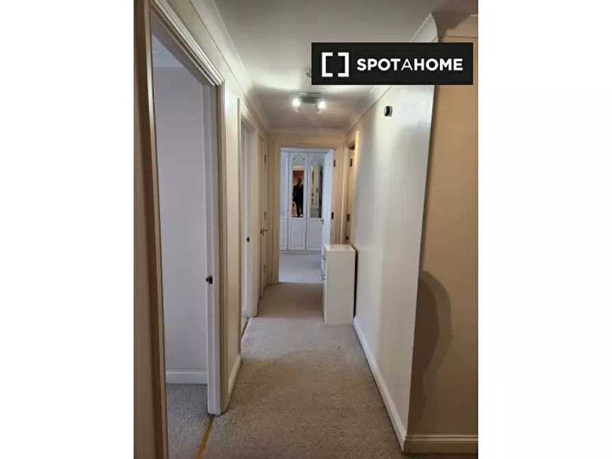Immagine 5 di Appartamento in affitto  in Royal Westminster Lodge a 