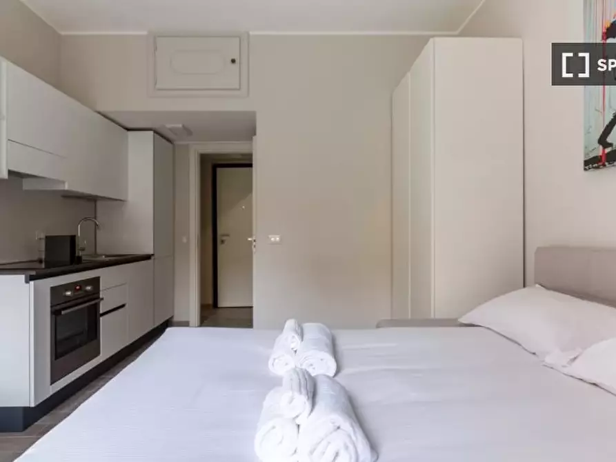 Immagine 4 di Ufficio in affitto  in Via Bartolomeo Panizza a Milano