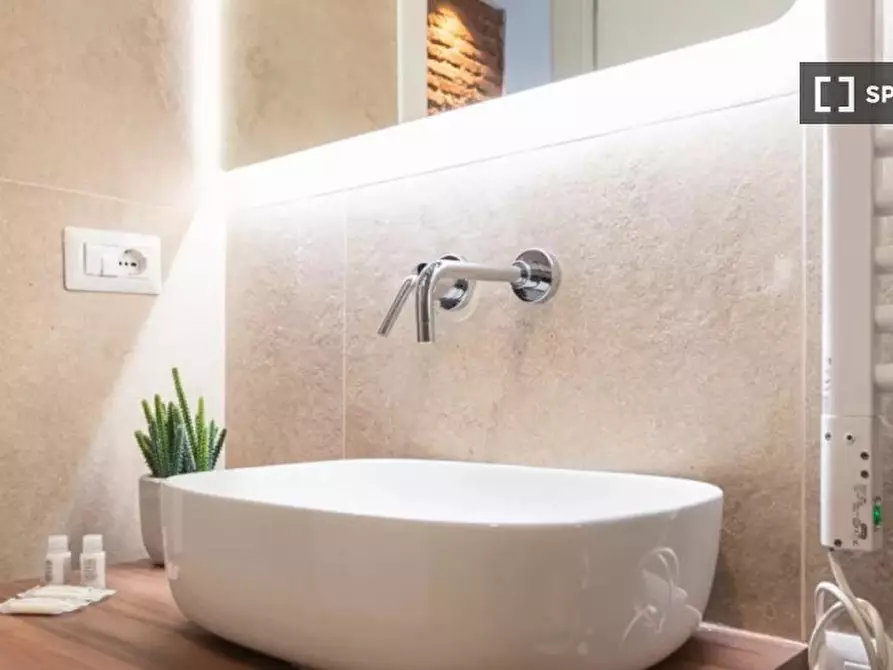 Immagine 5 di Ufficio in affitto  in Viale Bligny a Milano