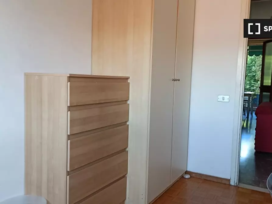 Immagine 2 di Camera condivisa in affitto  in Via Monte Oliveto a Firenze