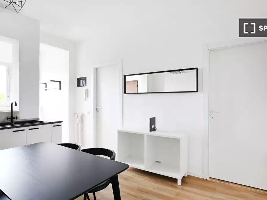 Immagine 18 di Camera condivisa in affitto  in Via Carlo Marx a Milano