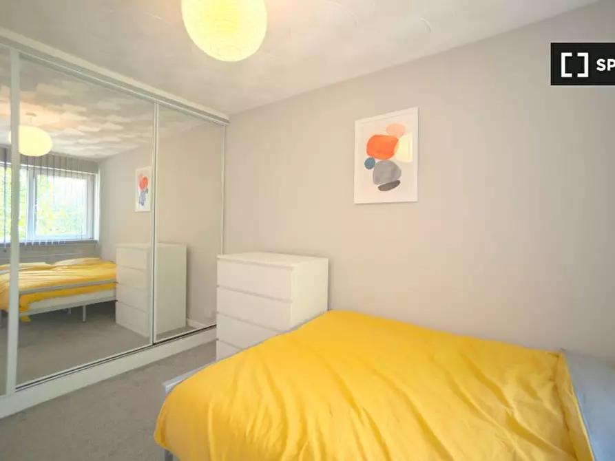 Immagine 15 di Camera condivisa in affitto  in Smythe St a Poplar