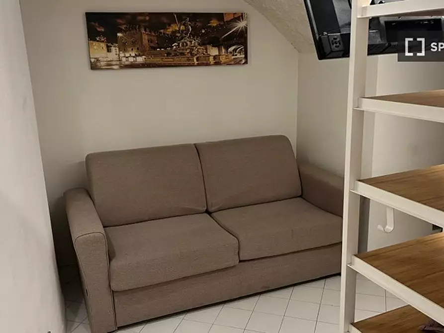 Immagine 4 di Camera condivisa in affitto  in Via dè Coltellini a Bologna