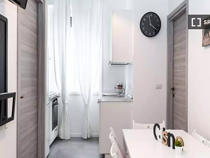 Immagine 6 di Camera condivisa in affitto  in Via Macedonio Melloni a Milano