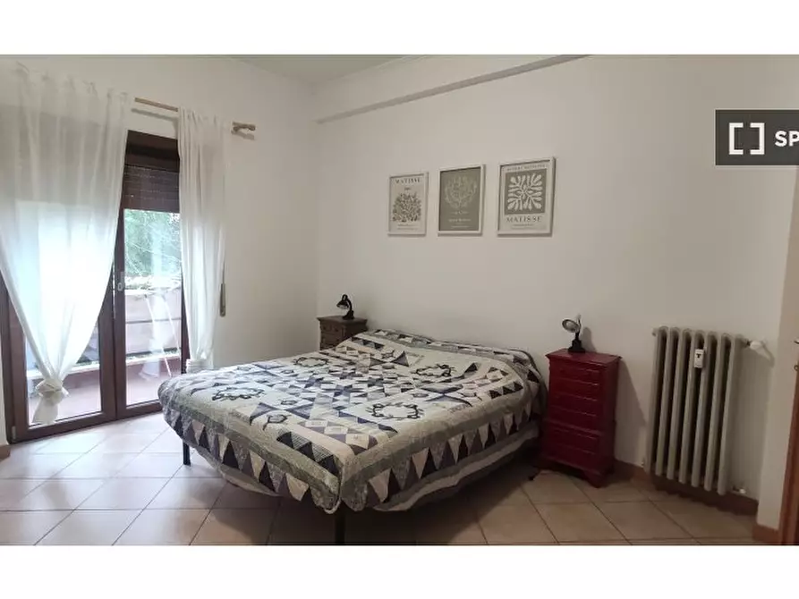 Immagine 1 di Camera condivisa in affitto  in Via Angiolo Cassioli a Roma
