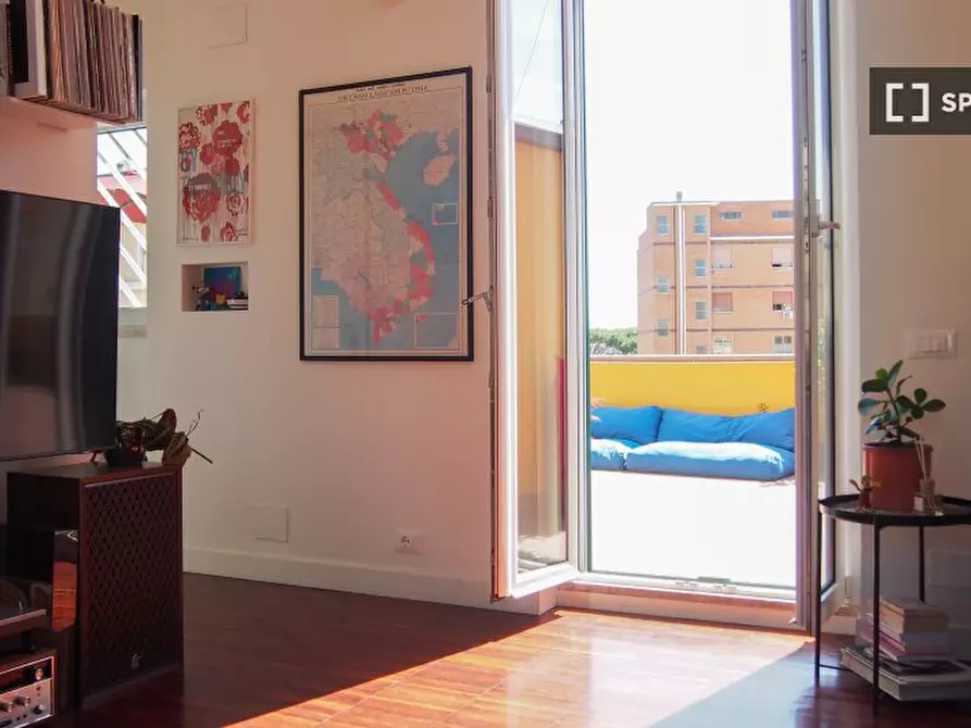 Immagine 8 di Appartamento in affitto  in Via Savona a Roma