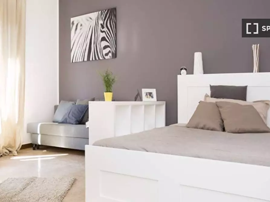 Immagine 4 di Camera condivisa in affitto  in Viale Carlo Espinasse a Milano