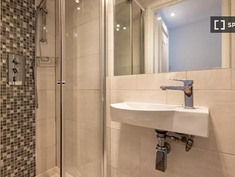 Immagine 11 di Appartamento in affitto  in Eardley Cres a Kensington