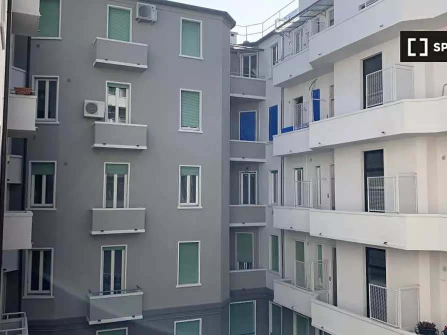 Immagine 16 di Appartamento in affitto  in Via Errico Petrella a Milano