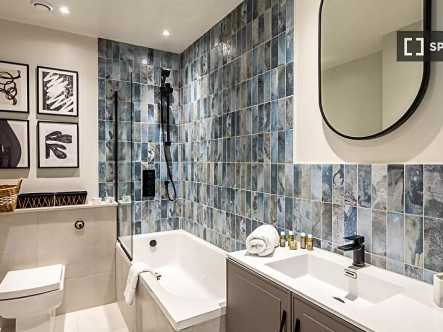 Immagine 4 di Appartamento in affitto  in Red Lion Square a Camden Town