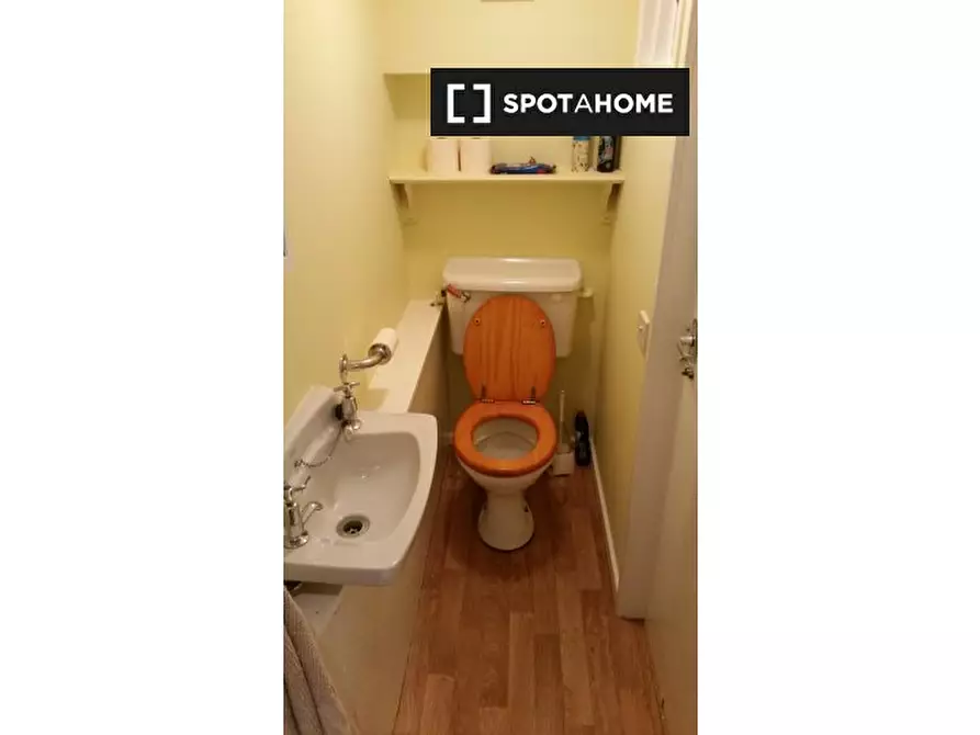 Immagine 9 di Camera condivisa in affitto  in Courtenay Gardens a 