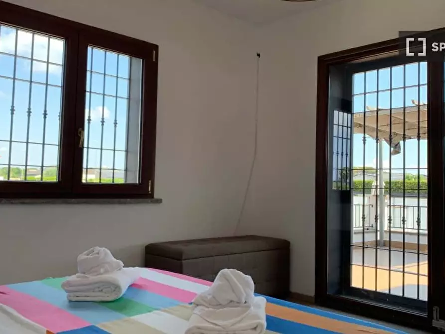 Immagine 4 di Appartamento in affitto  in via Giorgio Bassani a Roma