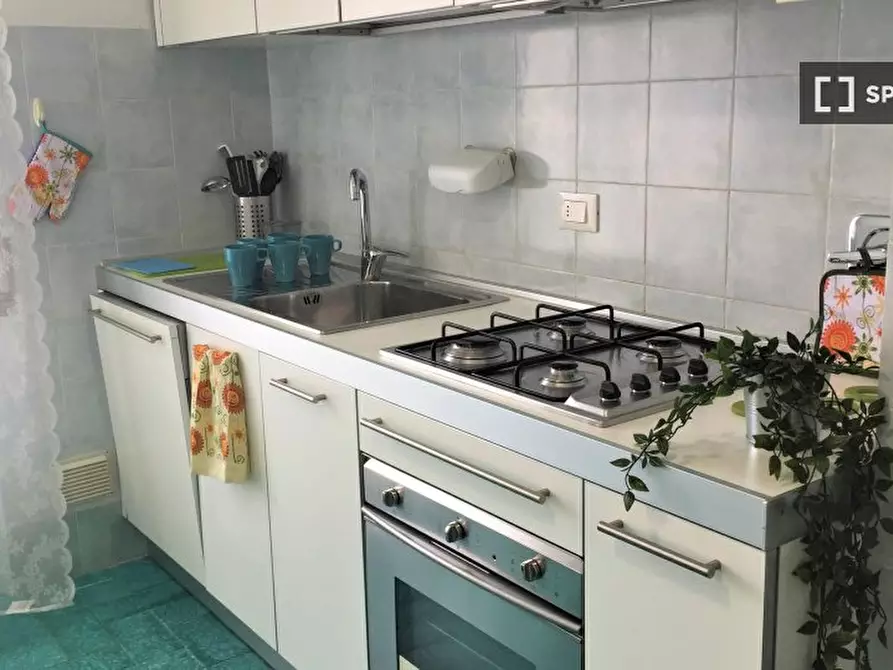 Immagine 4 di Camera condivisa in affitto  in VIA Q. SELLA (2) a Firenze