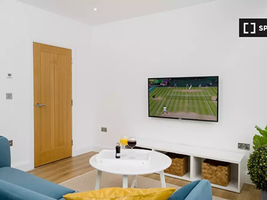 Immagine 13 di Appartamento in affitto  in -661 High Rd a Walthamstow