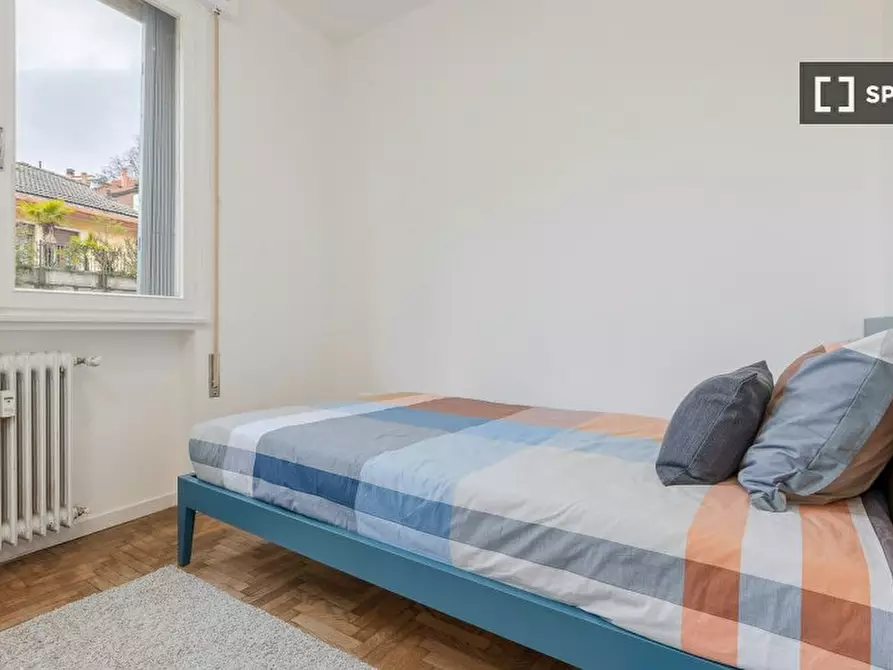 Immagine 2 di Camera condivisa in affitto  in Emo-Capodilista a Padova